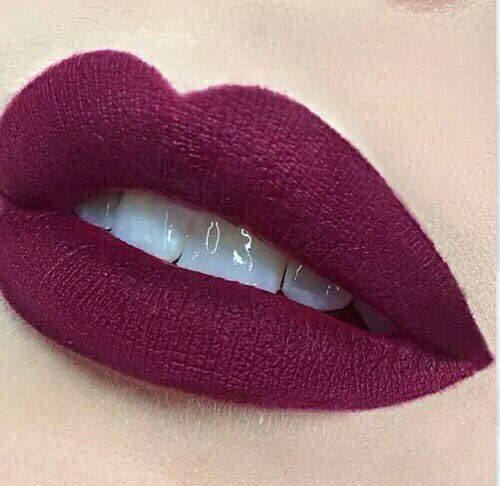 FemaIeStruggIee's tweet photo. Maroon colour is so perfect😍👌🏻 https://t.co/BxYq4SuLsV