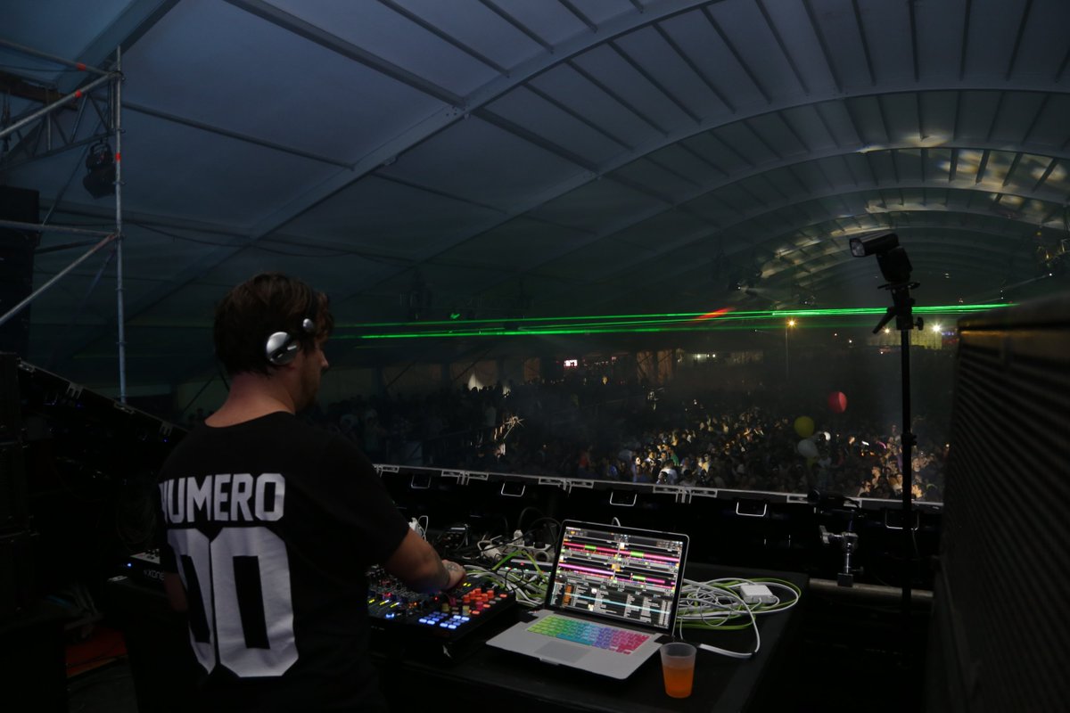 delta903fm's tweet photo. #Nowplaying: @lucianocadenza en #CreamArena #CreamfieldsLive https://t.co/cyk6ep3Qsk