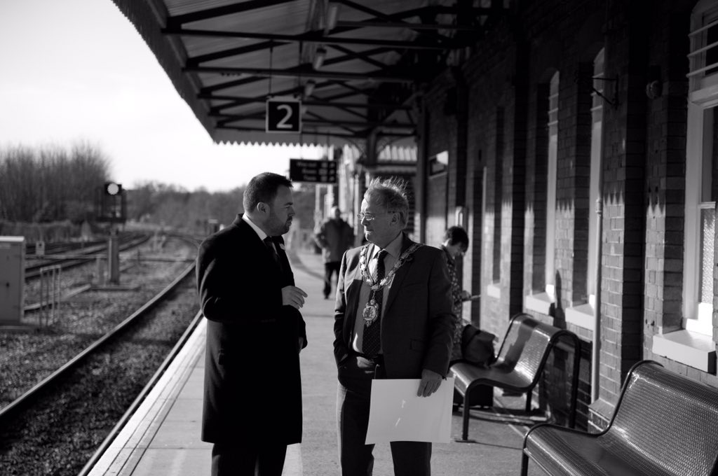 chrisloder's tweet image. Really good to welcome Mayor of #Yeovil with other stakeholders to Yeovil Jn to see our #Class159 @SW_Trains on Fri