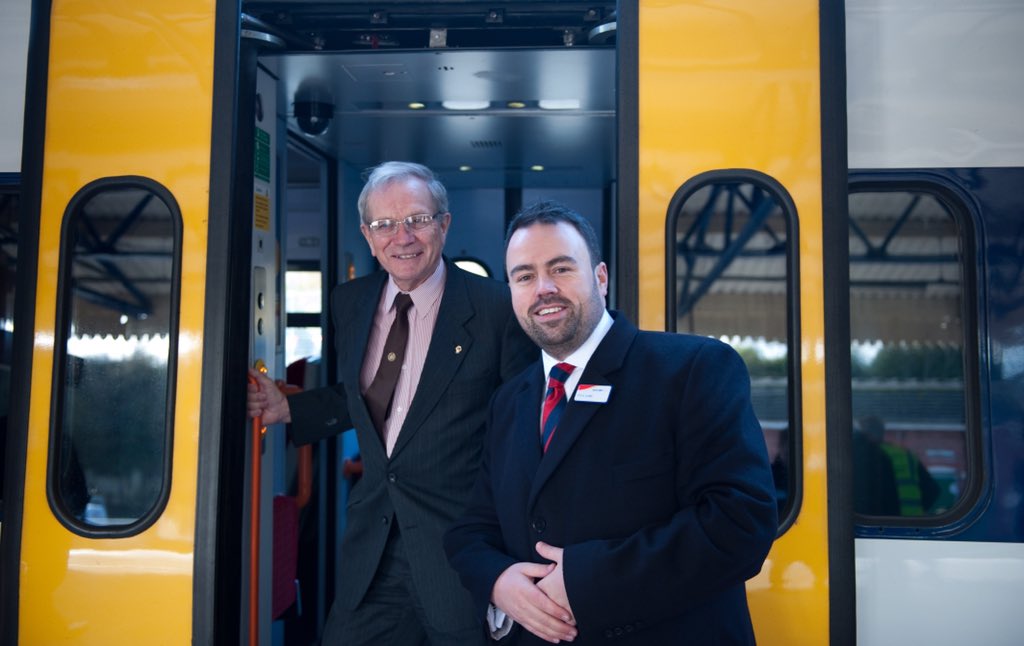 chrisloder's tweet image. Really good to welcome Mayor of #Yeovil with other stakeholders to Yeovil Jn to see our #Class159 @SW_Trains on Fri