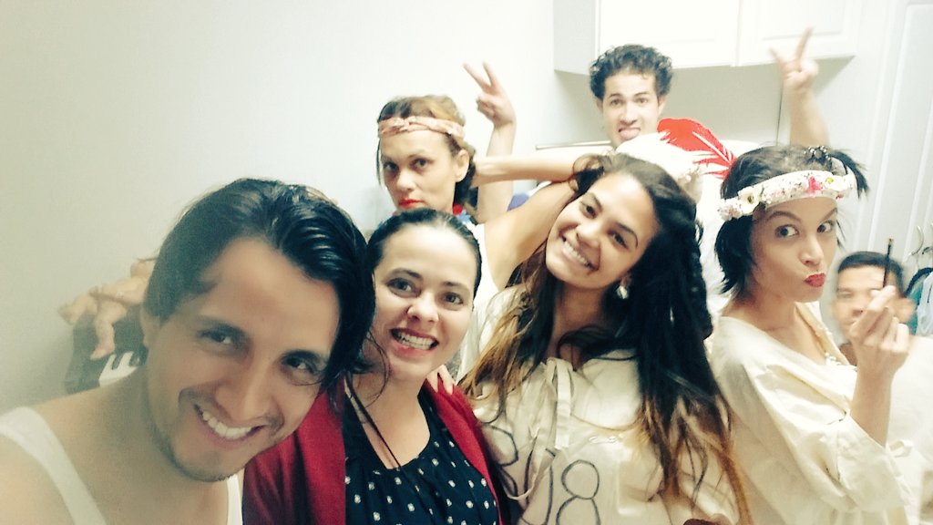 gatonick2's tweet photo. #BeforeTheShow #DressingRoom #Camerinos #Pavillion305 @abactingstudio #Blackbox #Exito #actors #actorslife #Miami https://t.co/QZl3WhXLu7
