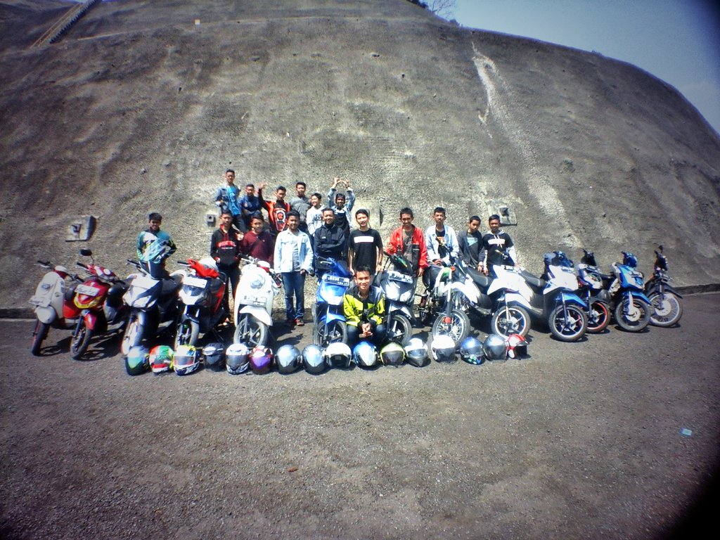 #AmenkBarengBariNikung with <a href="/NewbieCornering/">Bukan Pemula Biasa</a>  and @PlanktonCornering