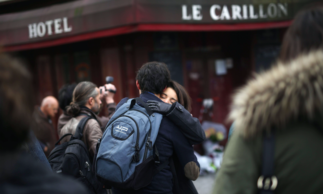 MarianneleMag's tweet photo. "Malgré l’horreur du 13 novembre, vous ne tuerez ni notre aujourd’hui, ni notre avenir" https://t.co/6aSxBnMHlf https://t.co/3R8XIokomN