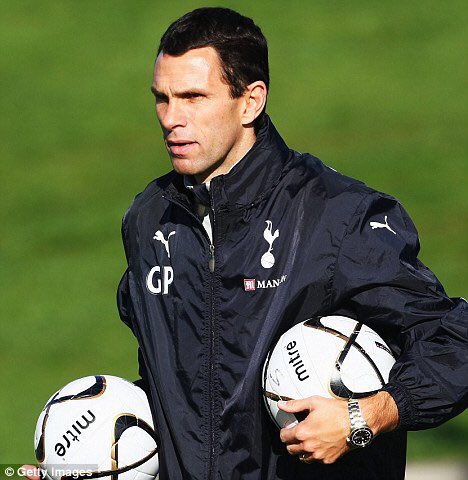 Happy 47th Birthday to former midfielder and assistant manager Gus Poyet 