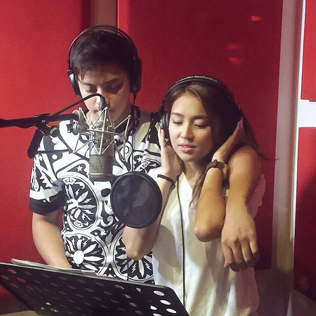 OfficialKBB's tweet photo. Gigil. Yakap. Akbay. Talk about sweetness: KathNiel. 😍❤️ #PSYBeginAgain https://t.co/HtfEbEsoZ1