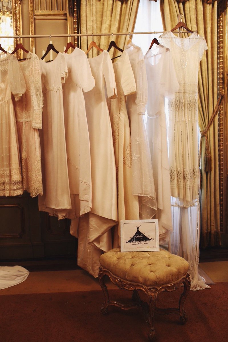 Maravillosos vestidos de novia de #JustOneFit te esperan en uno de nuestros salones de #PalacioFernánNúñez