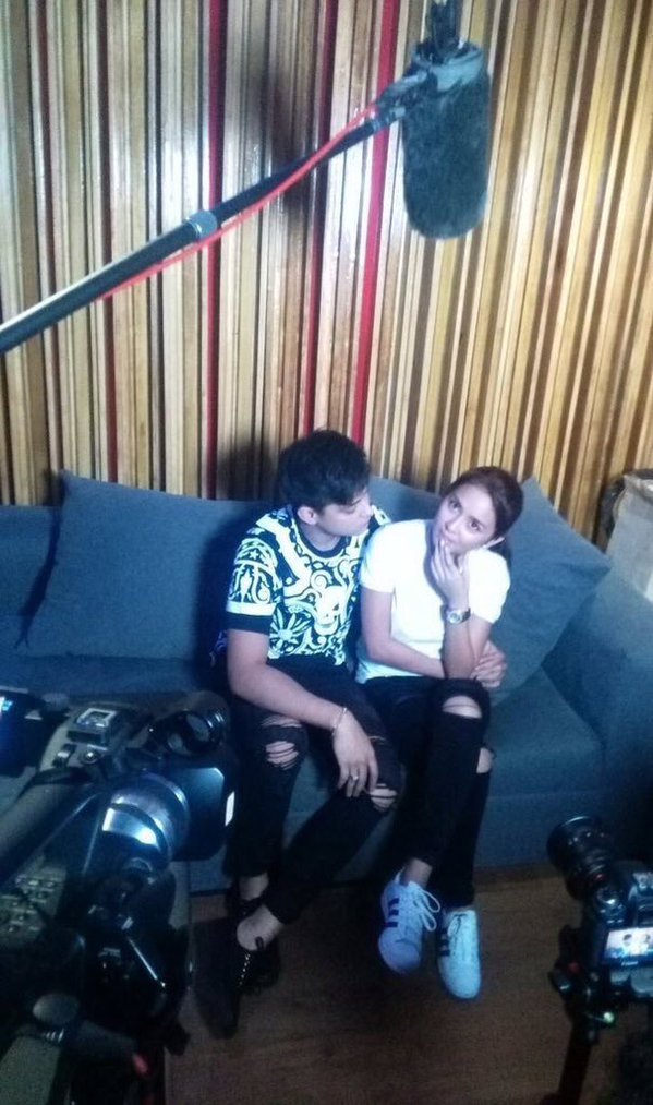 nerdyirel's tweet image. "Goals yung pants nila, pengeng lovelife ng magawa ko rin to" Bwahahaha