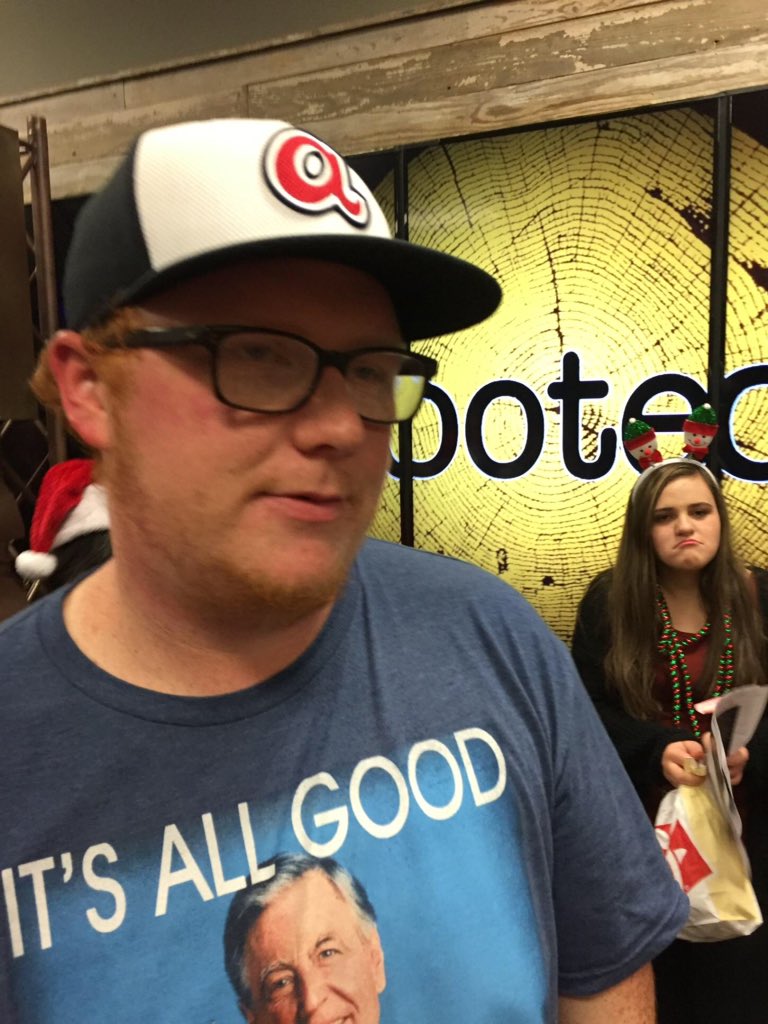 casswrighttt's tweet photo. How me and @loganmcelroy feel about #Rooted2015 being over 😭 https://t.co/LrLEkhYKBI