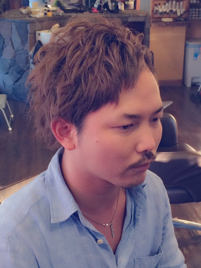 Uzivatel ただの白猫好き 美 Na Twitteru ストレートアイロンが まっすぐにするだけだと思ってません ノーノー ゆるパーマ風にするための内巻き 外巻きが可能ですし 女性の巻き髪もできちゃうんですよ 加古川 美容師 メンズ セット ワックス