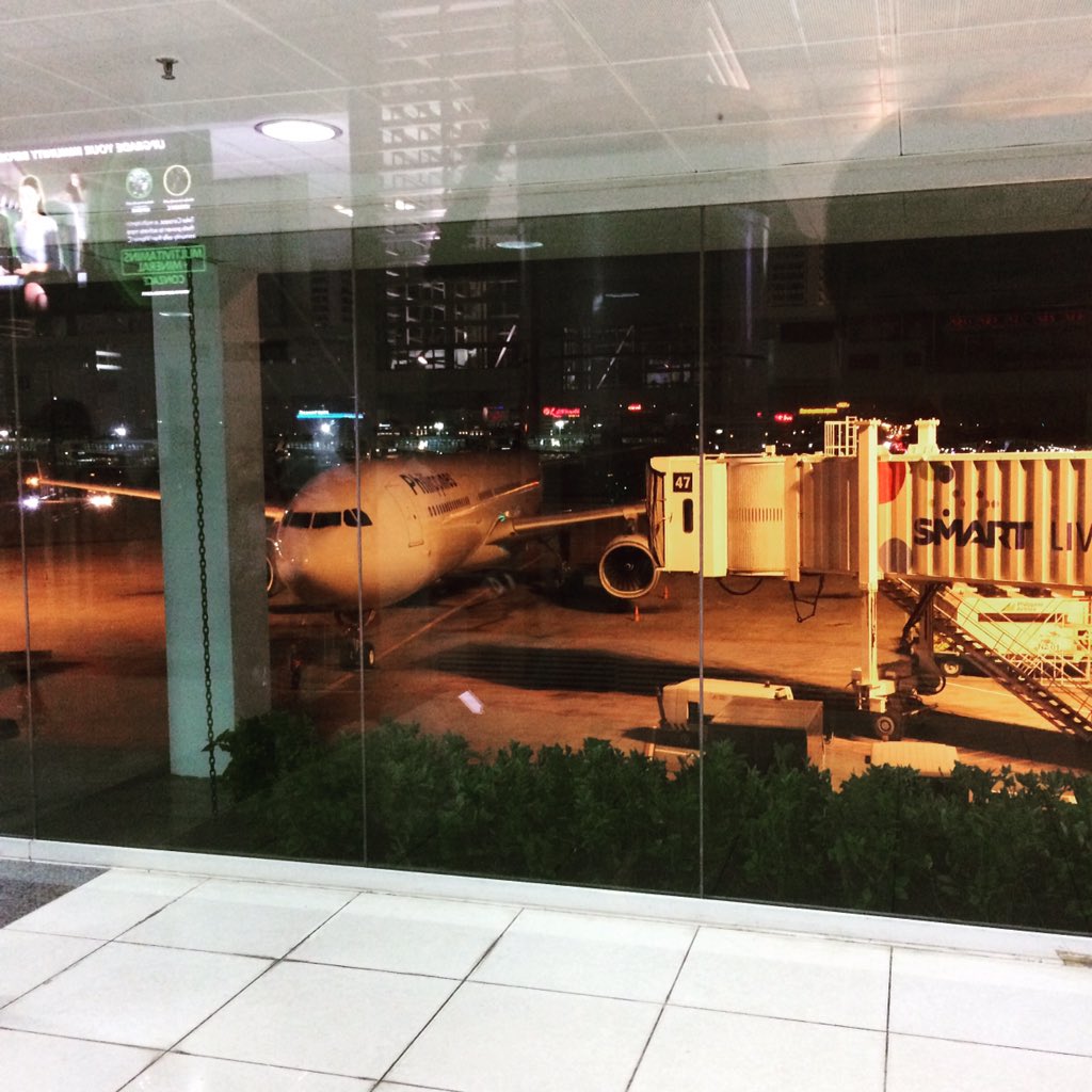 TheSpiderBoden's tweet image. See you 🇺🇸!! Happy Sembreak bedans!! 👊🏼 #boardingtime✈️