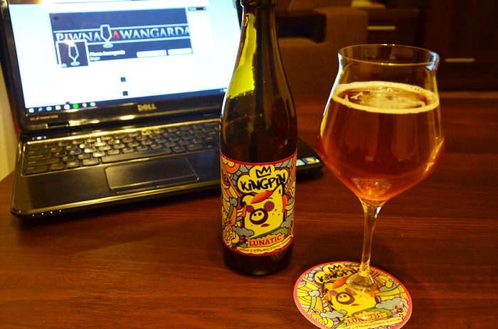 PiwnaAwangarda's tweet photo. Lunatic z Browar Kingpin
Witbier (z grillowaną cytryną i granatem) 12 blg, 5,2% alk.
https://t.co/GrXKyuXkBp https://t.co/eBmSoQilbk