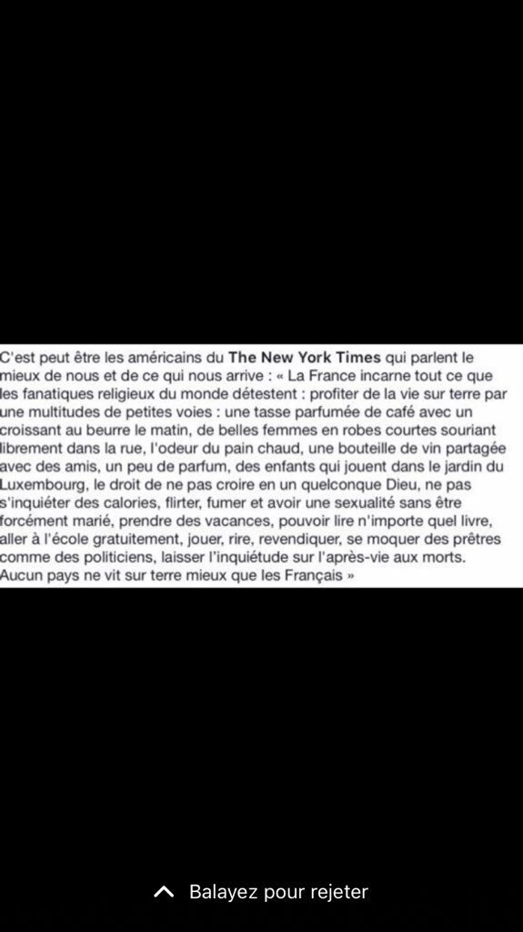 consroucher's tweet photo. Plus que jamais parisienne #FluctuatNecMergitur https://t.co/eqtdHxf6jj