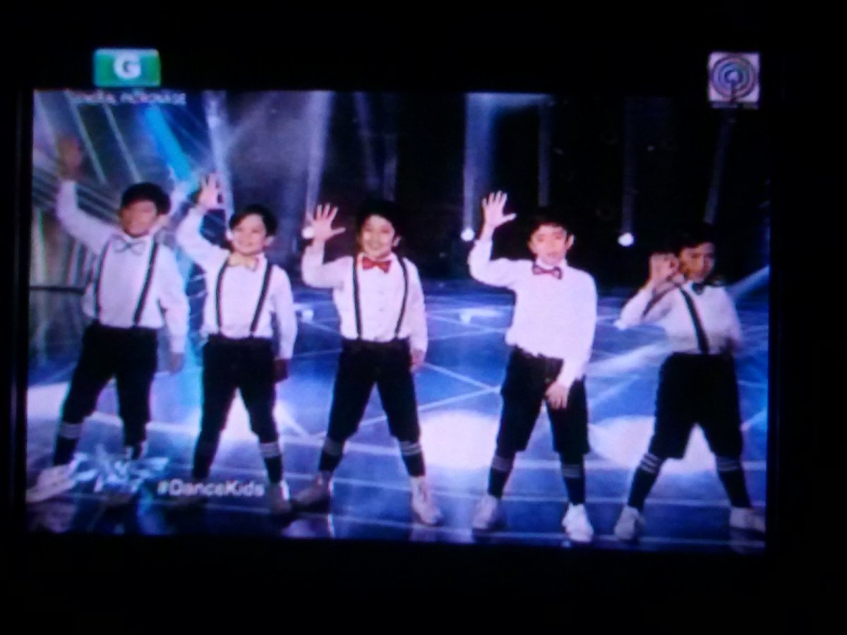 syraventuranza's tweet photo. @iamAndalioLoisa nanuod ako ☺ Galing ni Kiel ☺👏💕 #MaximumGroovers #DanceKids https://t.co/1yOOPPkpji