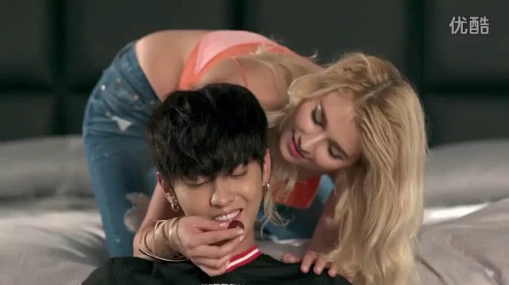 Елена корикова и группа винтаж. Елена корикова винтаж. Елена корикова винтаж. Плохая девочка 2023 слушать. Плохая девочка 2023 слушать.