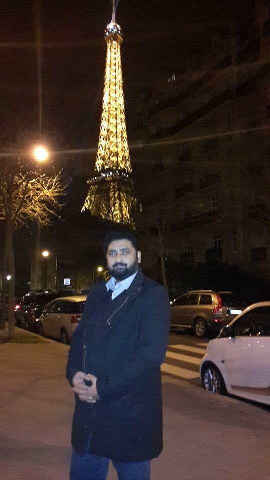 ChZaheerAbbas2's tweet photo. #ParisAttacks #WeStandWithParis #PakistanWithFrance https://t.co/uuhJeo5BB6