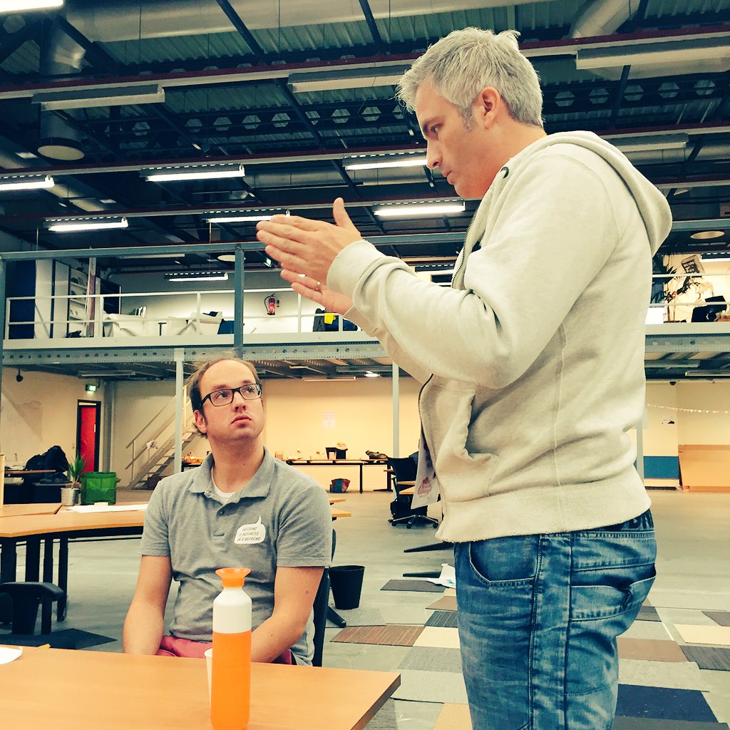 tvblah's tweet photo. .@matthijsnuman geeft @Scarbir nog wat laatste tips over TVblah #swgro https://t.co/wQyJTlnXmO