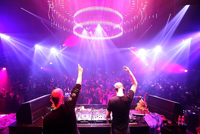 5BeatID's tweet photo. [Photos] @dadalife at @ColosseumJKT at #5BEATexplore - https://t.co/URNT8FokUi #ColosseumJKT #DadaLife https://t.co/wuCawDdHNe