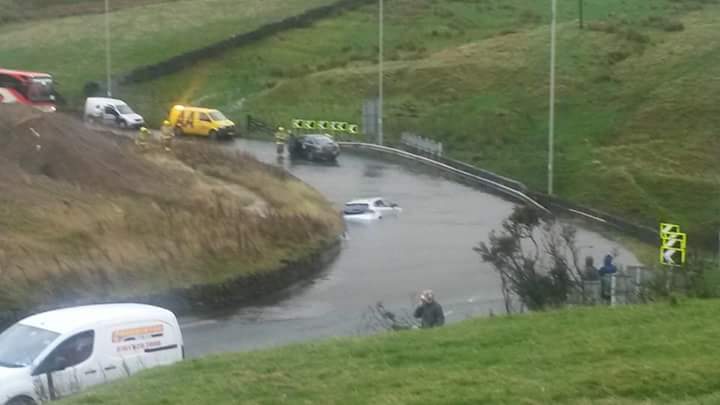 Denholme and Oxenhope #4x4rescue #adverseweather #Bradford #keighley #westyorkshire