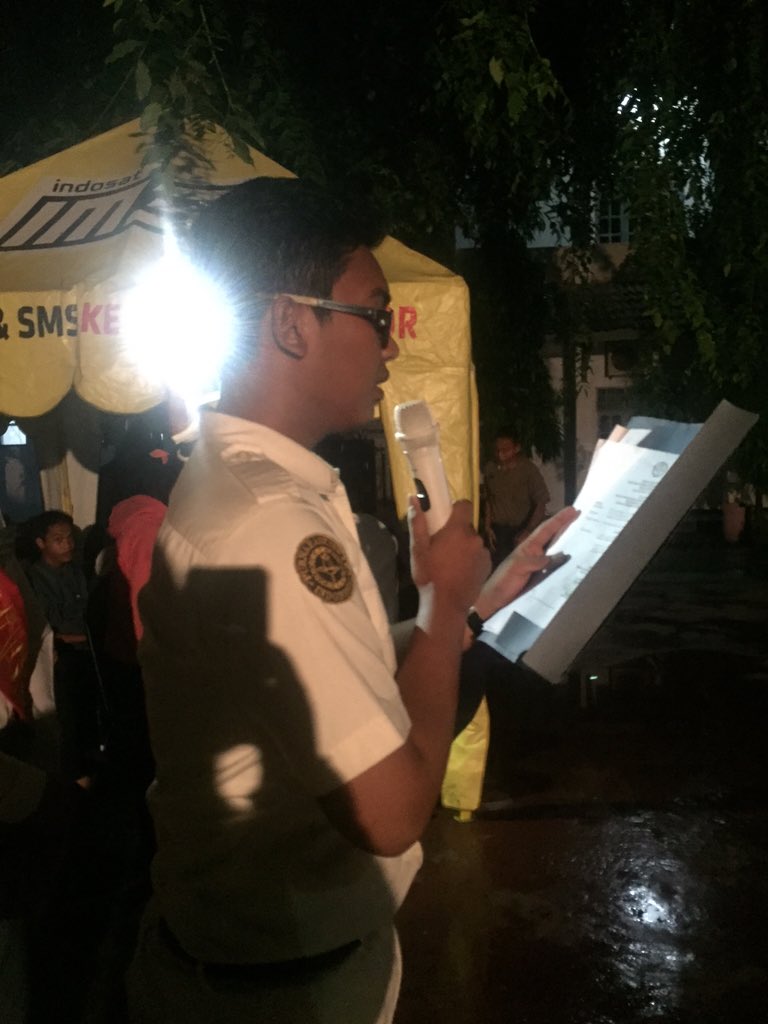 Pembacaan hasil lomba oleh kakak Purna Paskibraka Indonesia kota Makassar