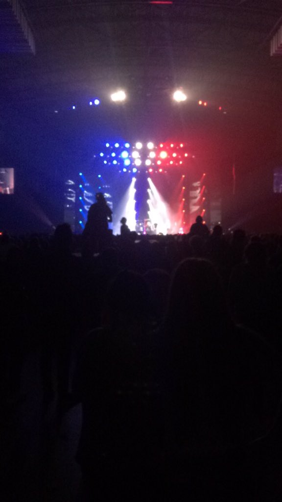 X_kirstenelder's tweet photo. A moment for silence before the show started #PrayForPairs @Imaginedragons 🌍💕 https://t.co/q1jYSEaQSu