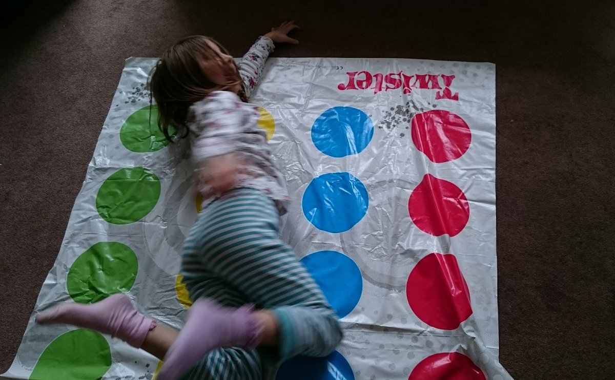 kurtstat's tweet image. @cdbcalifornia @EM_Doc_Caesar @tegedinburgh Left foot A&amp;amp;E. Right hand AMU. #FlowDataSymposium icebreaker idea...