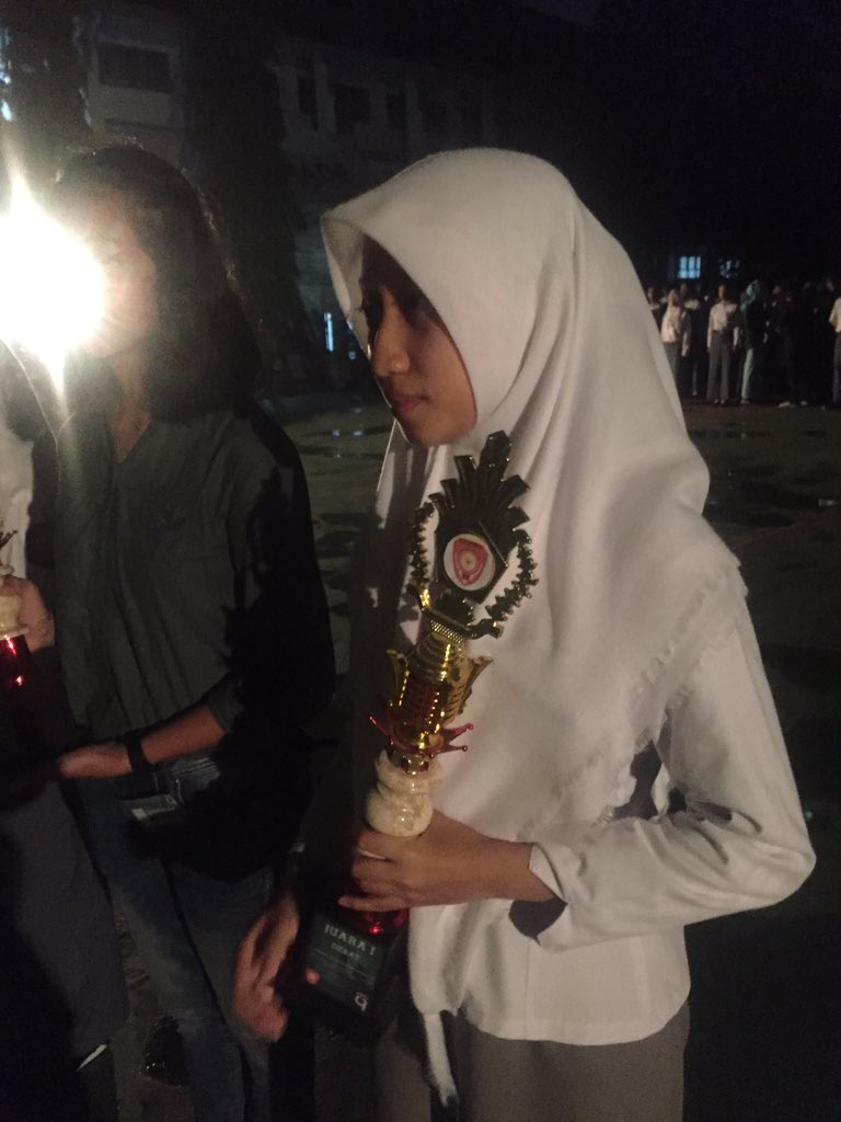 Pemenang lomba debat
