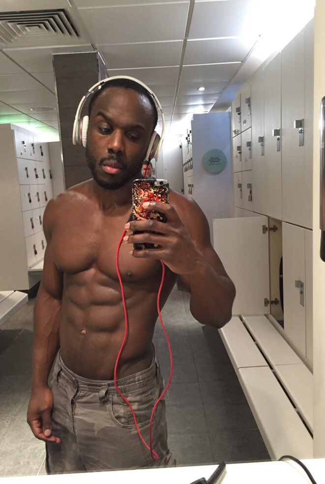 Mo_George's tweet photo. The only Man I'm trying to beat is the Man I was yesterday #NoPainNoGains #NoFlabMoAbs https://t.co/Z44wZisXwF