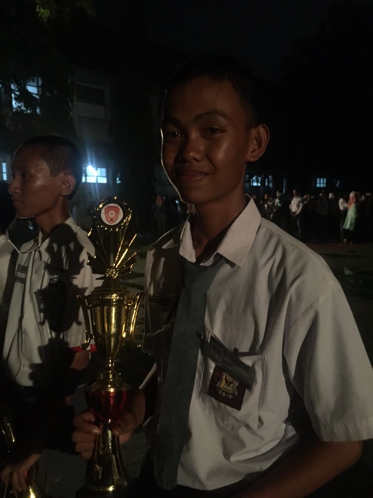 Pemenang lomba paragrube