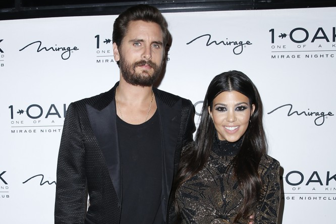prive_nl's tweet photo. Kourtney Kardashian en Scott Disick brengen samen de avond door https://t.co/grYyuRspvA https://t.co/mMTRdbGX8j