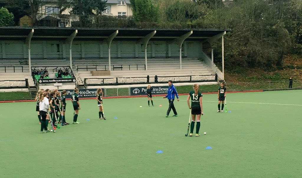 MurrayRichards's tweet photo. Kickoff BeGold District! @hockeybe @aginsurance @FintroBelgie @DelhaizeFR @LotNat_Belgique #futurestars https://t.co/ZKjCg3N9i4