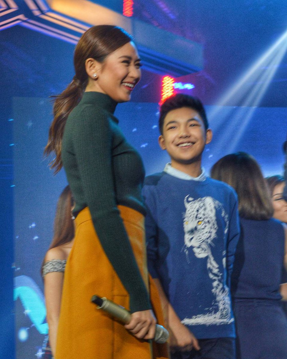 purplefadz's tweet photo. Today. @JustSarahG #TYForTheLoveSARAHG https://t.co/iQmI7BA3Si