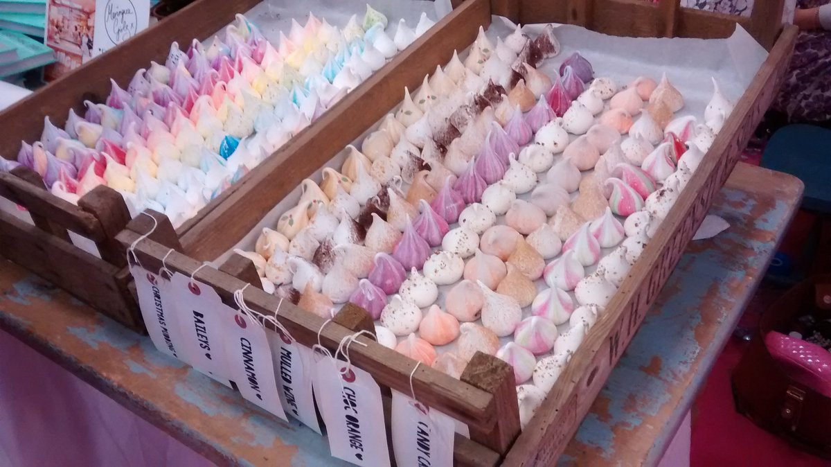 dadbakes's tweet image. So many tempting treats at the @BBCGoodFoodShow #GFSLDN