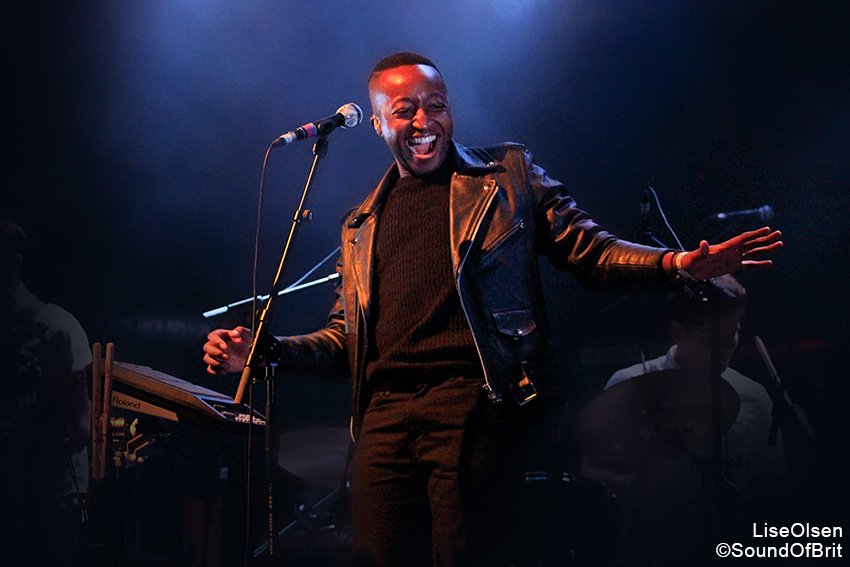 SoundOfBrit's tweet photo. #photos @iamrationale performing at @LaCigaleParis, festival #inRocKsPhilips. Gallery --> https://t.co/V5BZw8wpfW https://t.co/MzWQBq8VAn
