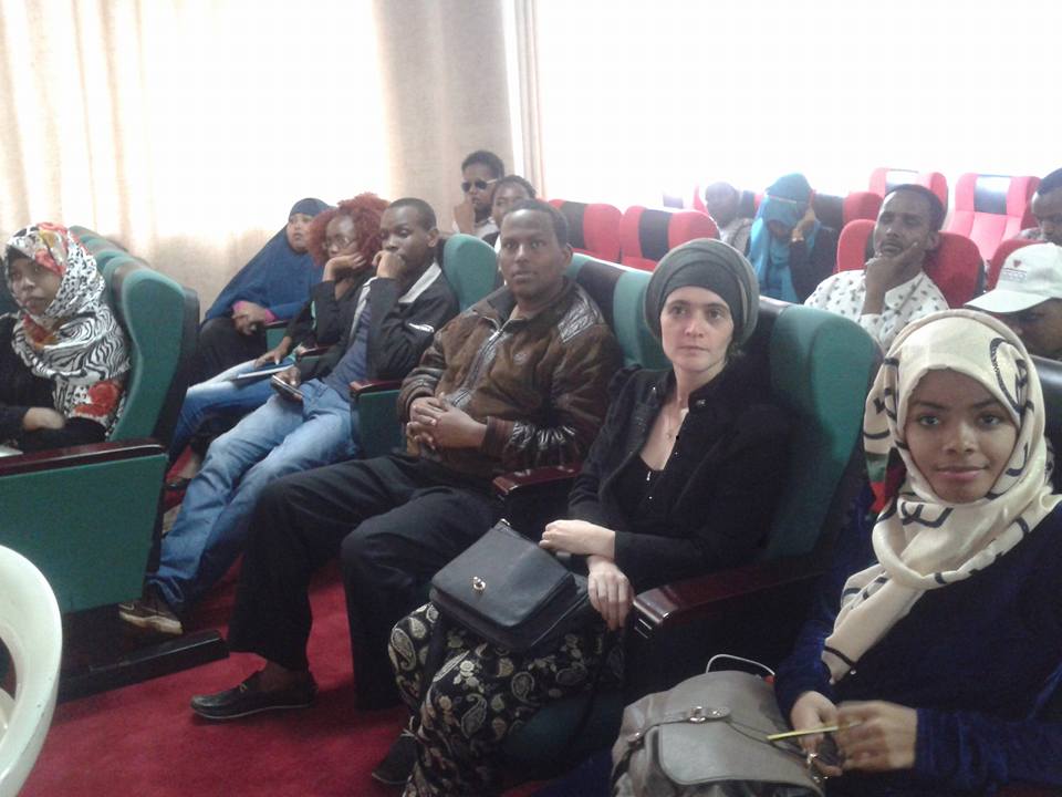 Rahmomire's tweet image. More than 70 Kenyan youth come to the Somali heritage week training yesterday at #PAWA254. #shw2015 #teameastleigh