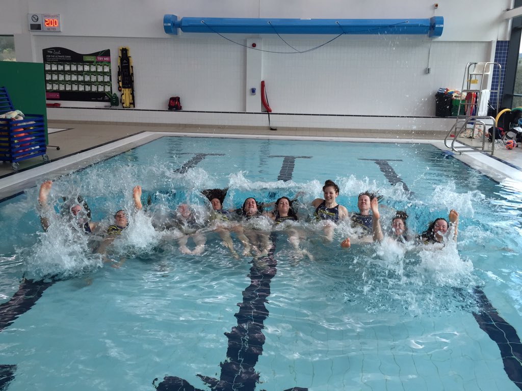 CaleyWomenWP's tweet photo. Celebrating the weekends wins💪🏻🎉🏊🏻 #bwpl @ScottishSwim @ScotWaterPolo https://t.co/TjttjB7wzD