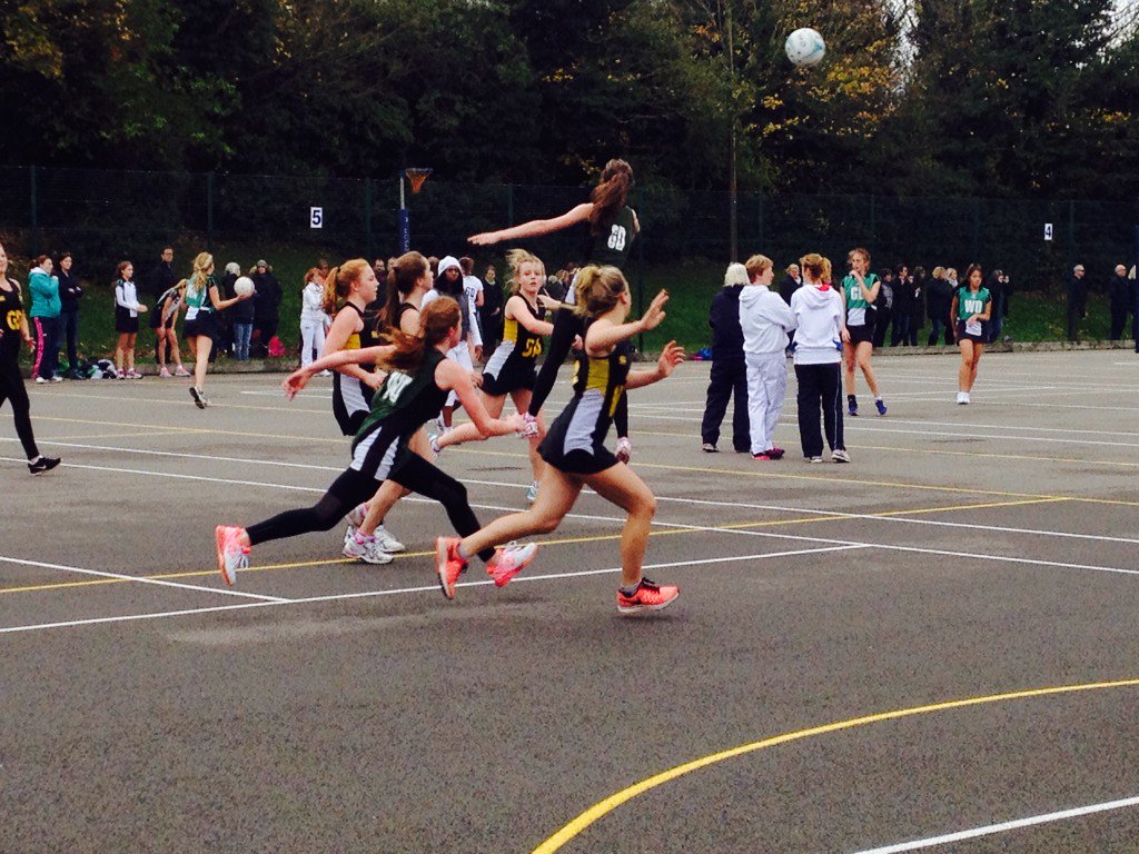 NetCats200's tweet image. Whoop whoop the win came for the 1st VII v Surbiton! U14s up to 3 wins now.  U16s currently up v Putney #NetCats