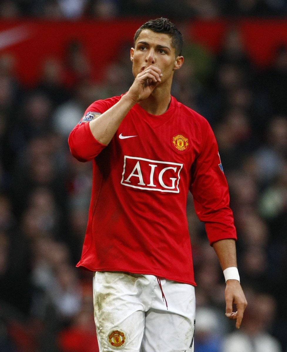Squawka Football On This Day In 08 Man Utd 5 0 Stoke Cristiano Ronaldo Scored His 100th And Danny Welbeck His 1st Man Utd Goal T Co Elhzdi9zfp