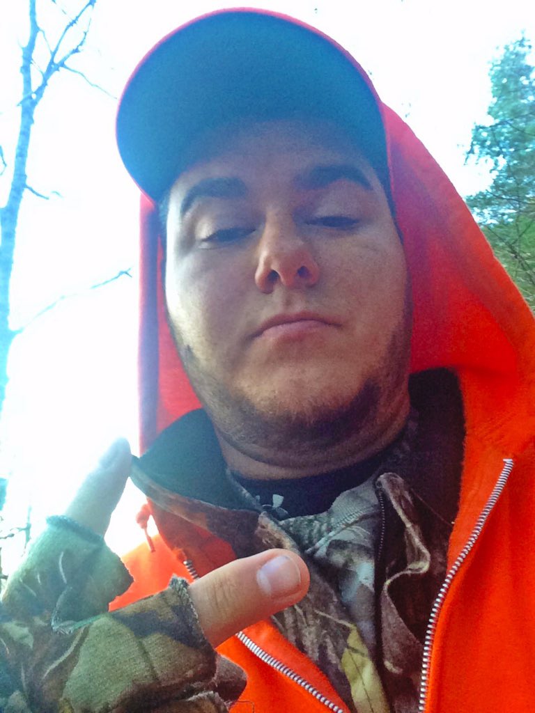 McFlyDad317's tweet image. Day 2 #DeerHunting2015 #DebetVision #RealWhiteBoyShit