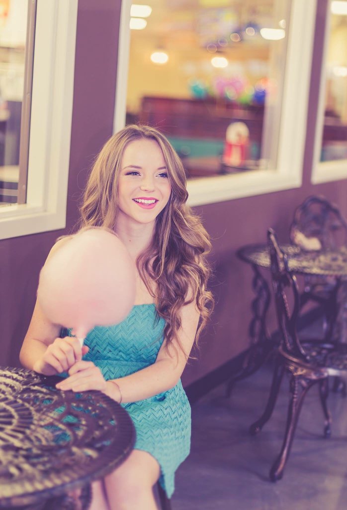 Kenzie7412's tweet photo. I had so much fun shooting these.❤️ 
Make up is by Kelbi Bailey
Get your pictures NOW with Cutesy Frame Photography. https://t.co/W7ZsQO2poi