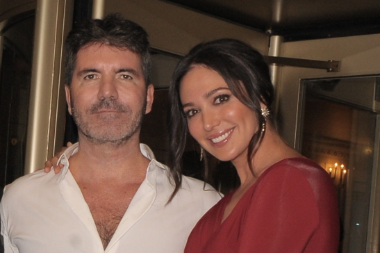 prive_nl's tweet photo. Simon Cowell schaamt zich voor affaire met vriendin Lauren https://t.co/po1ugse0vx https://t.co/HhNnk8fevq