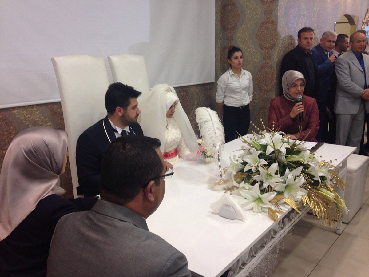 FatmaToru's tweet photo. Ekici ve Özdemir Ailelerinin mutlu gününe ortak olduk. Rukiye &amp; İsmail çiftine ömür boyu mutluluklar diliyorum. https://t.co/YU1bBt5txH