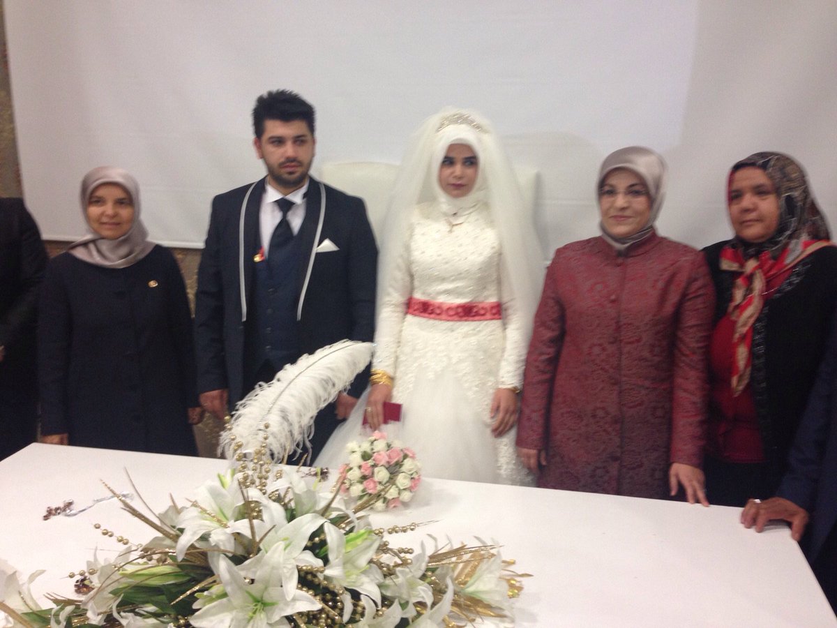 FatmaToru's tweet photo. Ekici ve Özdemir Ailelerinin mutlu gününe ortak olduk. Rukiye &amp; İsmail çiftine ömür boyu mutluluklar diliyorum. https://t.co/YU1bBt5txH