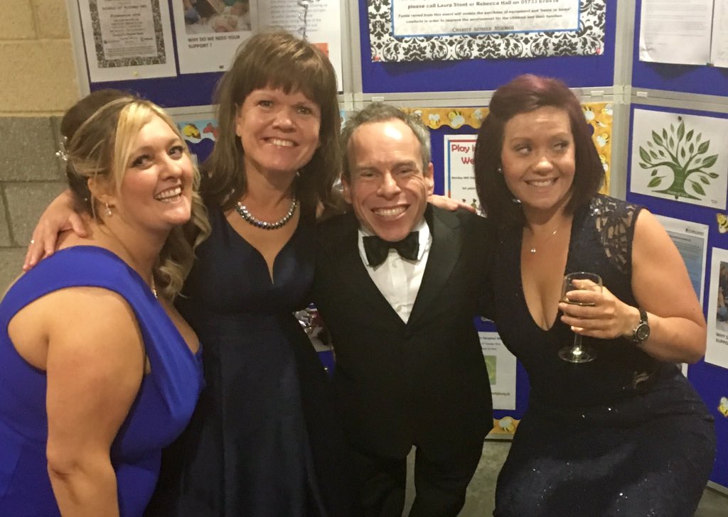 SammyDDavis's tweet image. We had a brilliant night @AmazonBall. Congratulations to @StentLaura &amp;amp; @44b781b6a36e47b for raising over £30,000 xxx