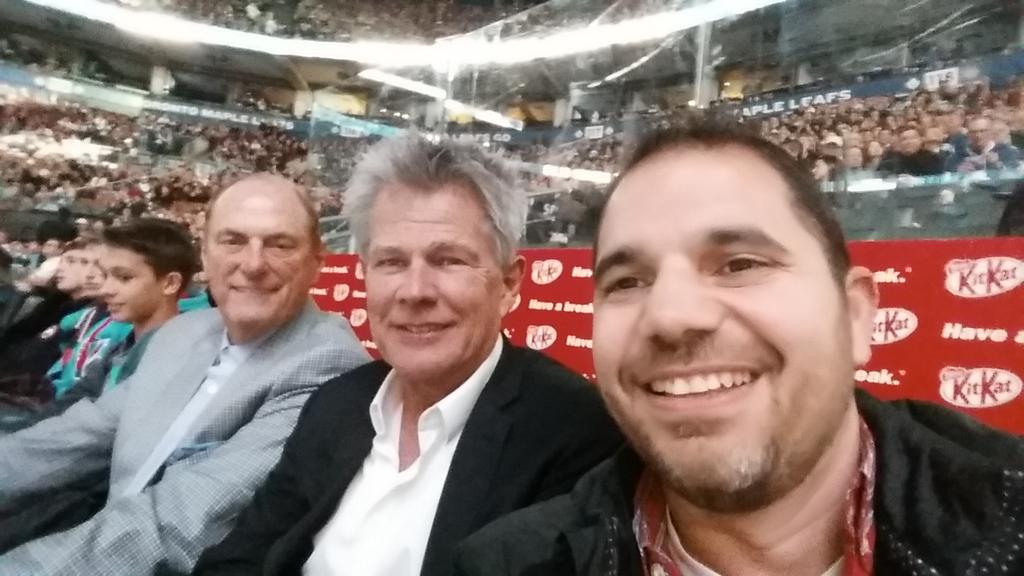 AdamSchachter's tweet photo. Great night watching the Leafs win with these guys! @officialdfoster @JTreliving https://t.co/Ep4HtnSvA4