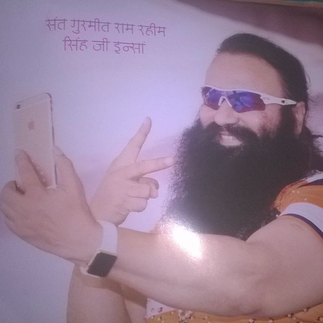 insanlovemeet's tweet photo. @Gurmeetramrahim मुझे बेहद ख़ुशी है
क्योकि मै इस देश में रहती हु जहा पर
MSG सच्चे समाज रक्षक रहते है
#SuperHitMSG" https://t.co/FiEGzJDWuz