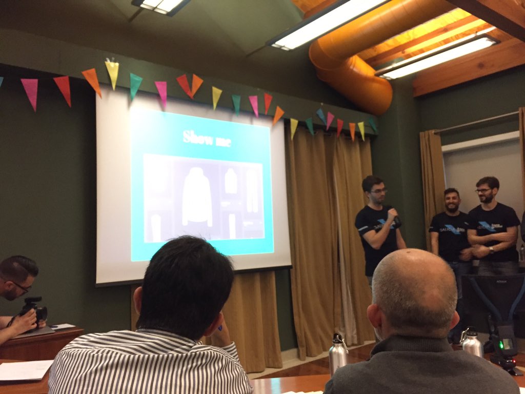 swgalicia's tweet photo. Han acabado las presentaciones, llame el momento de que los jueces tomen la decisión! 😱😳😁 #swgal #gsb2015 https://t.co/QRkoDNsCMk