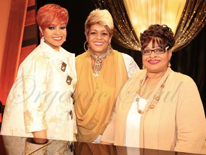 Happy Bday f/OS Gospel singers, Twinkie Clark is 61 & sister Karen Clark-Sheard is 55  