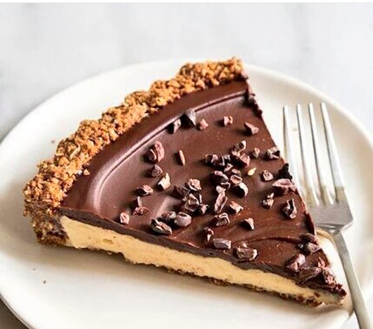 CakeAddicters's tweet photo. This is love looks so yummy a piece of chocolate pie cake topped with coco cream butter and walnut flakes.  #RT https://t.co/90McKMj3mN