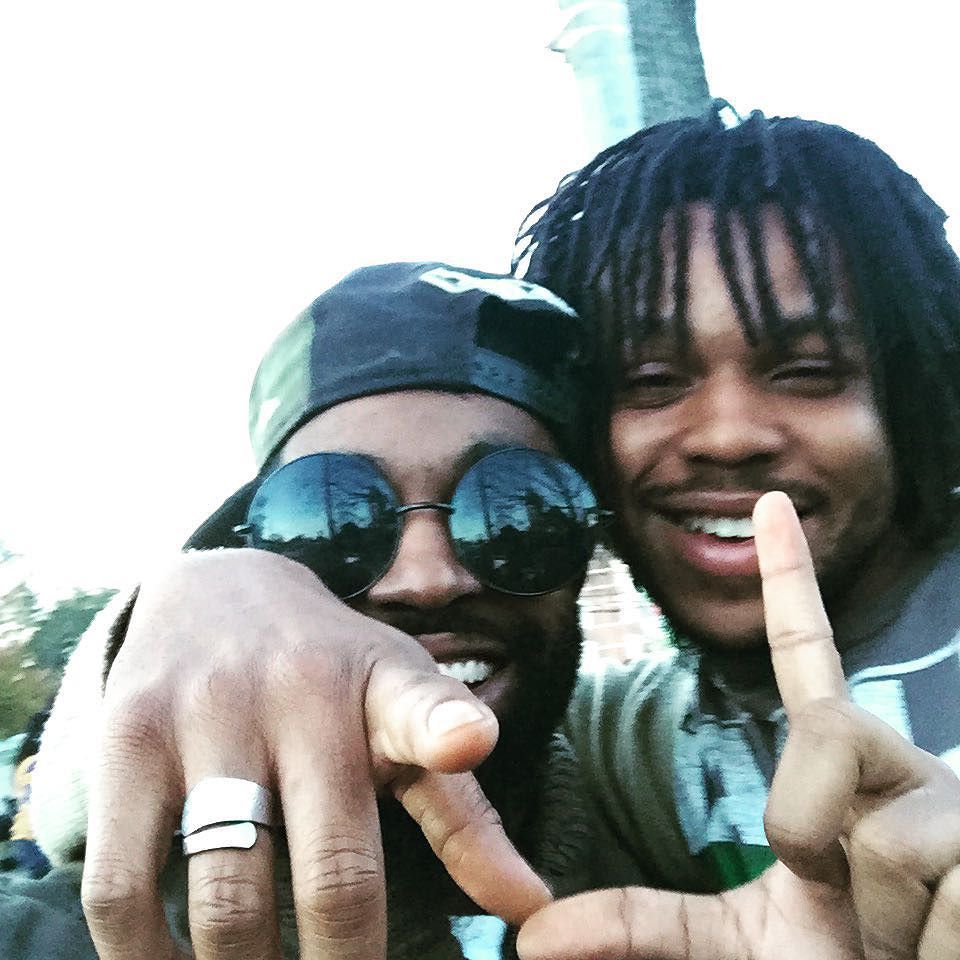 lateampass's tweet photo. Brothers #lateampass #bars4life https://t.co/CNLXpMpoJm https://t.co/kE86iT2SY9