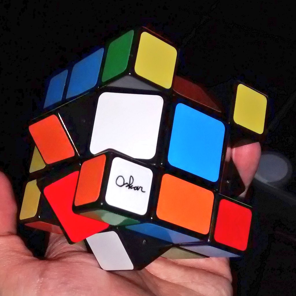 ECS_Rubiks's tweet photo. Vamos a probar hoy el WitEden Mixup 3x3x3 de Oskar a ver si tiene algún secreto oculto https://t.co/ghRvA0zWYp